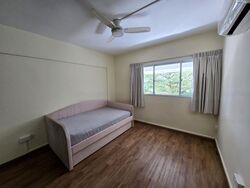 Blk 201 Clementi Avenue 6 (Clementi), HDB Executive #459642071